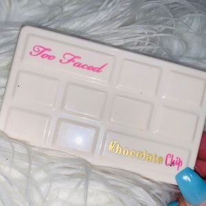 Too Faced White Chocolate Chip Palette